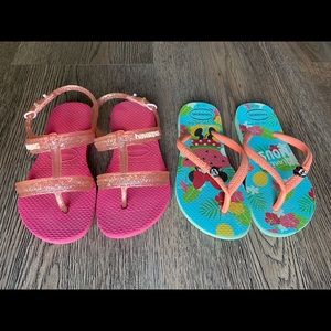 SOLD: Girls havaianas sandals